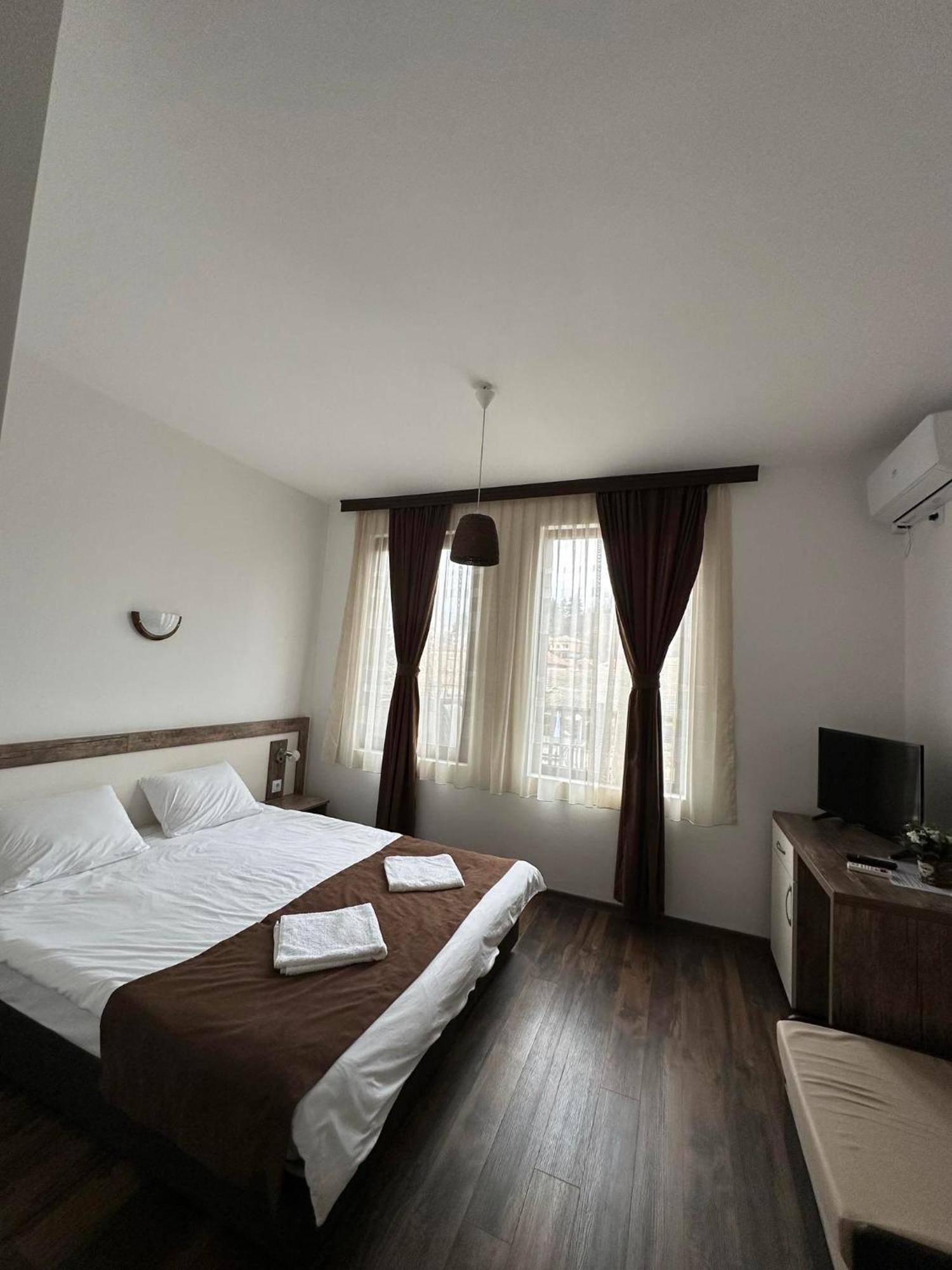 Hotel Бялата Къща Chakalarovo Exterior foto